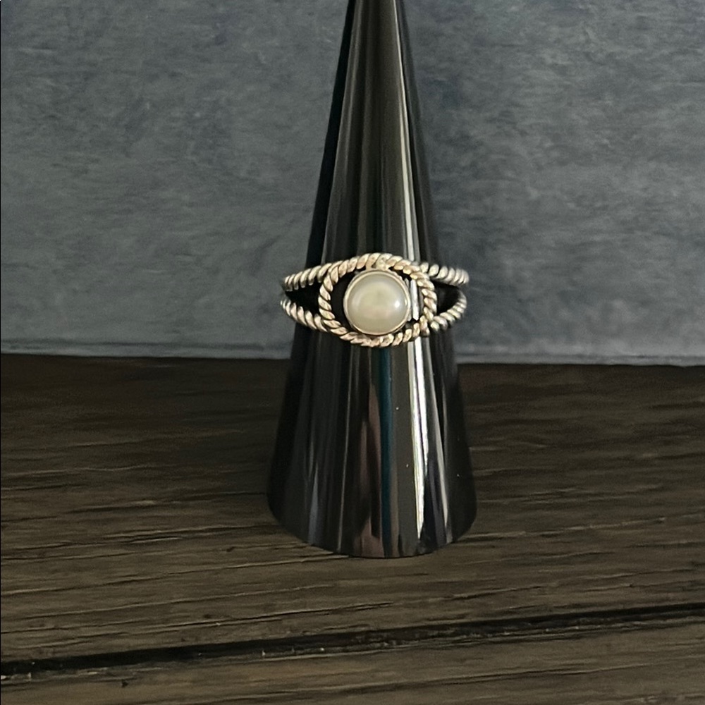 Sterling Silver Twisted Rope Pearl Ring